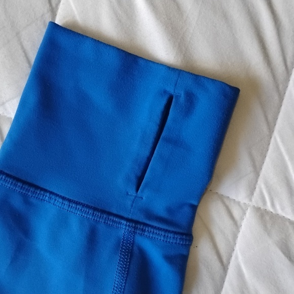 Lululemon Athletic Pullover - Picture 6 of 9